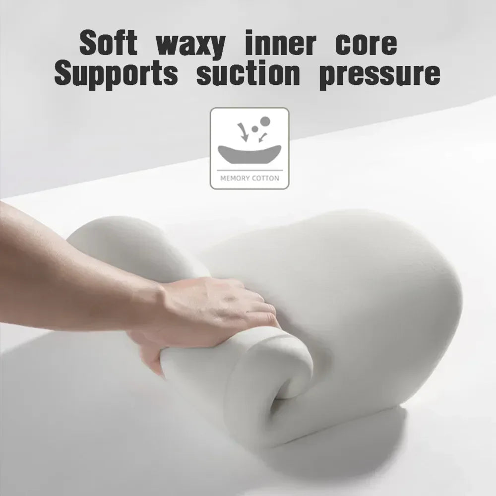 POSTURA CarRest neck and lumbar pillow set on driver seat